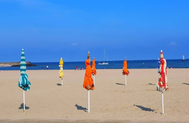 ON THE BEACH OF TROUVILLE SUR MER, PLANCHES and RESTAURANTS - 3 BEDROOMS