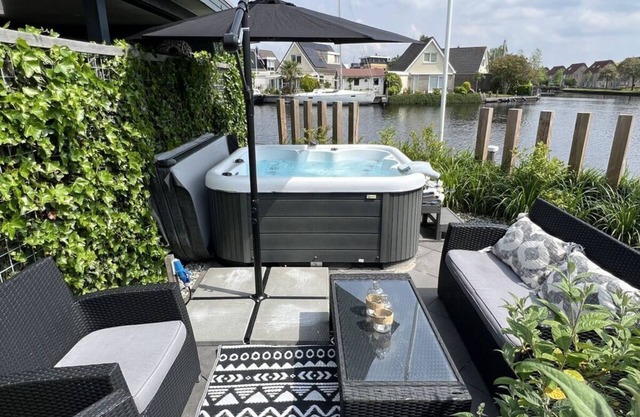 on the water with whirlpool