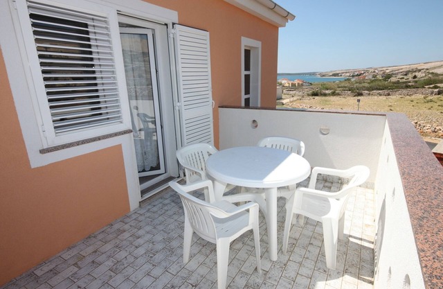 One bedroom apartment with terrace and sea view Kustići, Pag (A-6287-c)
