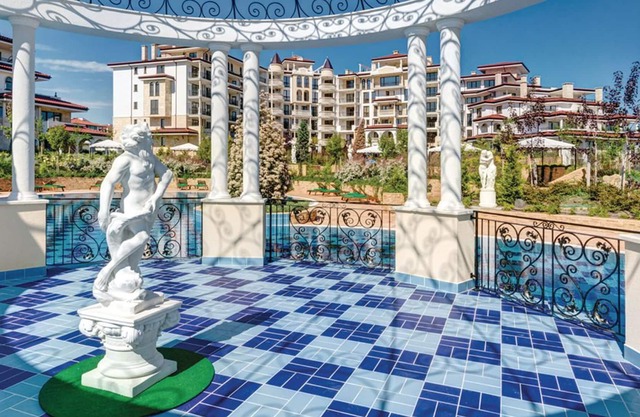 One Bedroom Luxury Apartment in Nessebar