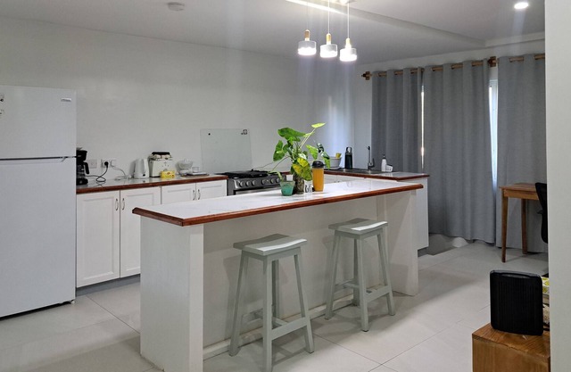 One Bedroom Modern Apartment