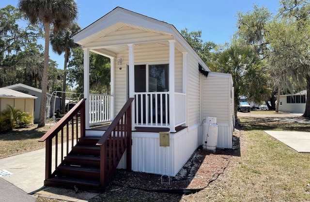 One Bedroom/One Bathroom Le Petit Chalet
