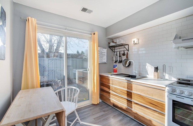 One bedroom West side Updated condo