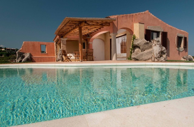 One step from the sea and 5 minutes from Porto Cervo Sunrise and Sunset and Tranquility