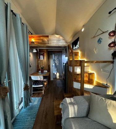Oniro 2 Beachfront Tiny House at Koh Samui