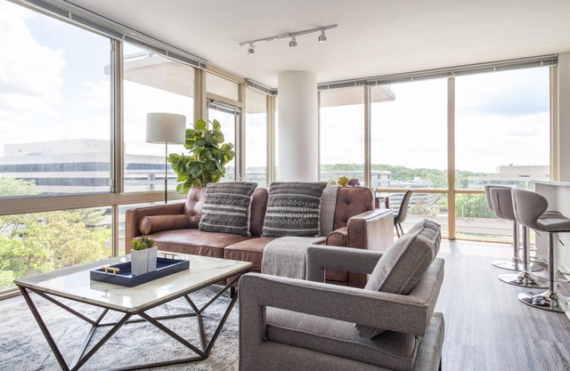 Open Tysons Corner 2BR w/Concierge, nr Shopping Mall, by Blueground