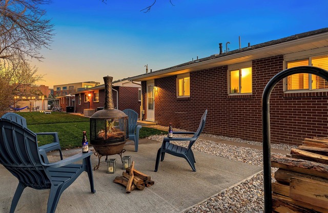 Orchard Flats | Perfect Group Stay w/Yard and BBQ