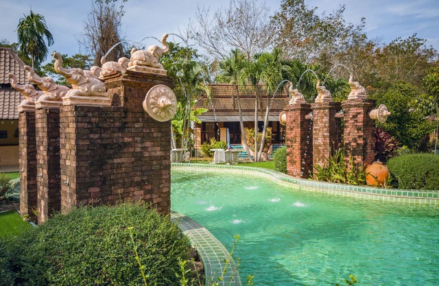 Orchid Villa with hot tube