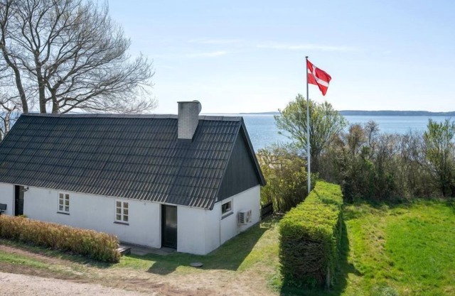 "Ose" - 50m from the sea by Interhome