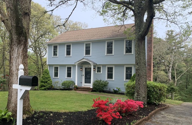 Osterville~Newly Renovated with central AC and beach pass