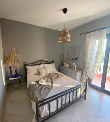 Ostraco Suite 2
