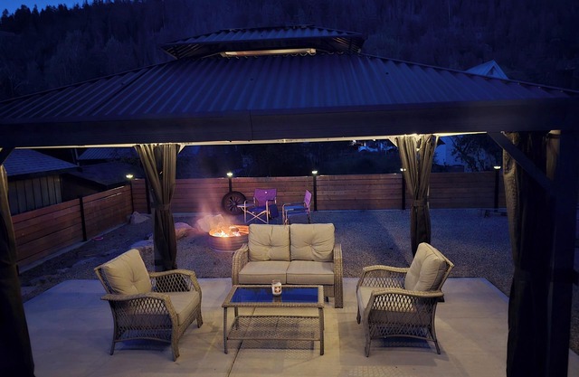 Otter HousenClose to the Beach