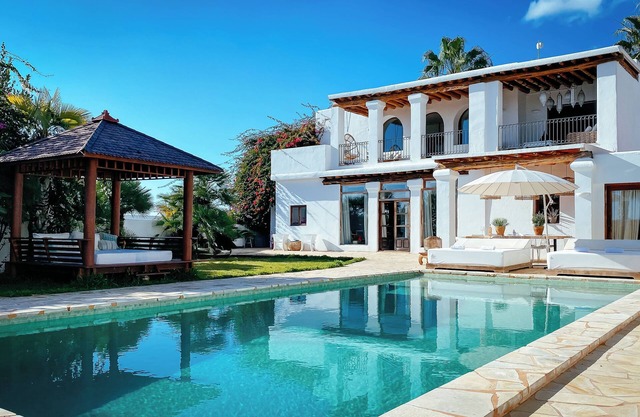 Our Favorite: Beautiful Boho Dream Villa/Ibiza Finca Style with Sea Views