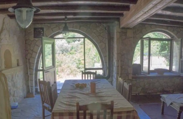 Owl House on the way to Southern Crete