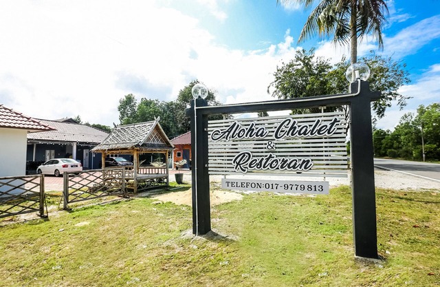OYO 89607 Aloha Chalet