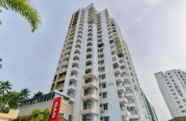 OYO Flagship 10051 Hotel Tyche Stays