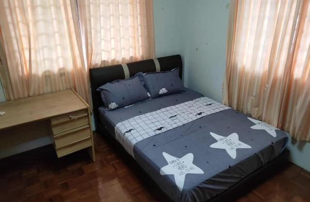 OYO Homes 90310 E Homestay Permai Timur
