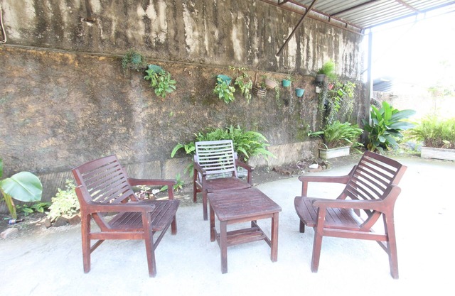 OYO Life 93403 Penginapan Adinda