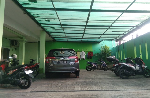 OYO Life Kost ijo Tembok Tinggi