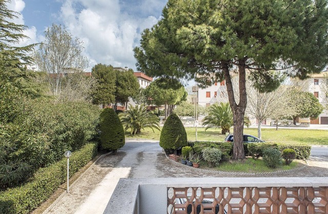 P002 - Porto Recanati, three-room apartment a stone's throw from the sea