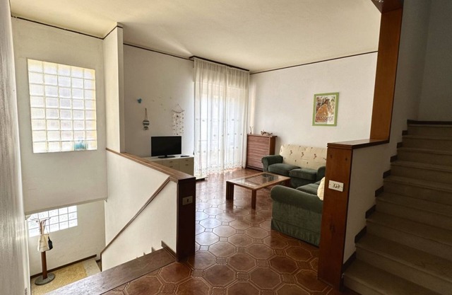 P032 - Porto Recanati, sky-land 100 meters from the sea