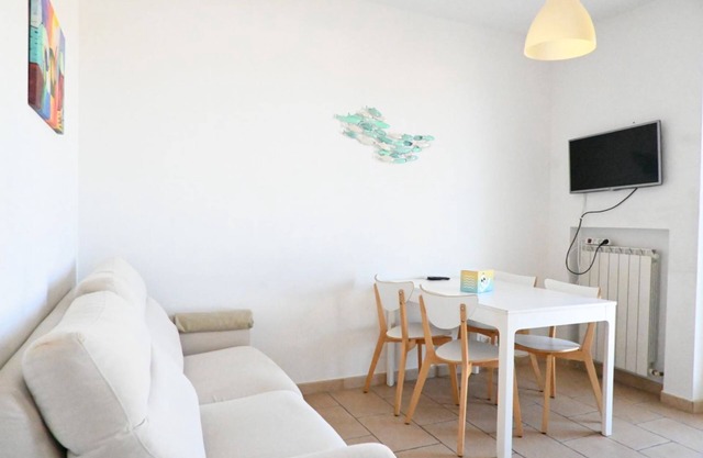 P053 – comfortable two-room apartment a few steps from the sea