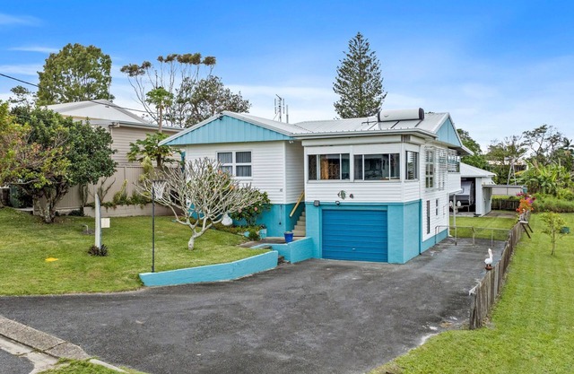 Pacific Waves - Pet Friendly Original Beach House