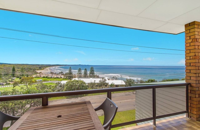 Pacifica - 3 Bedroom holiday house in Bonny Hills