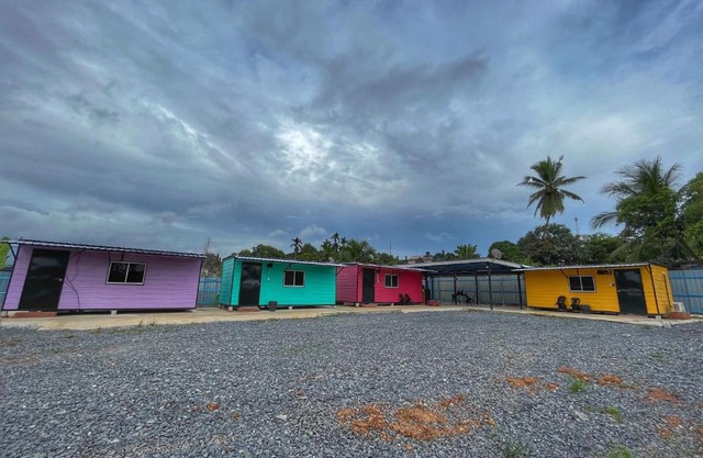 Padang Besar Rainbow Cabin Homestay