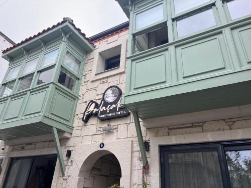 PALAÇAKİ