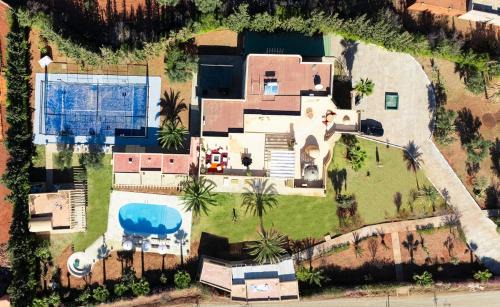 Palais Aureola Luxury Padel and Home Cinema