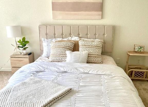 Palm Bay Apartment - 5 minutes to Beach!