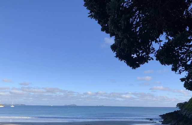 PALM BEACH SEA VIEWS WITH A TOUCH OF LUXURY AWAITS, FREE WIFI & POSSIBLY A CAR