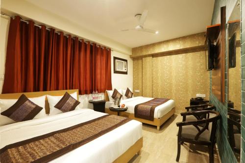 Palm Emerald Near New Delhi International Airport