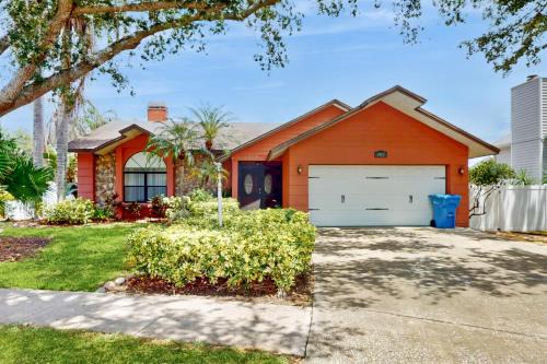 Palm Harbor Paradise