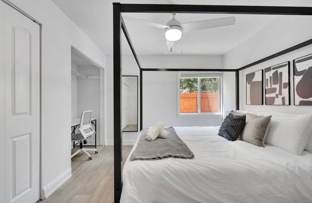 palma ceia 2419D · Steps from Bayshore! King suite | Pool | Gym | B