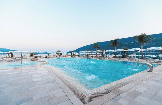 Palmon Bay Hotel & Spa