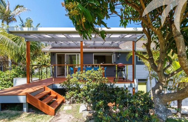 Palms House