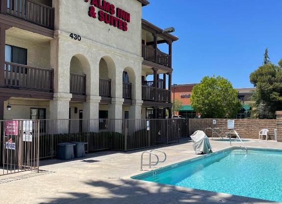 Palms Inn & Suites