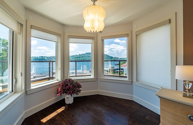 *Panoramic Water View* Deep Cove Luxury living