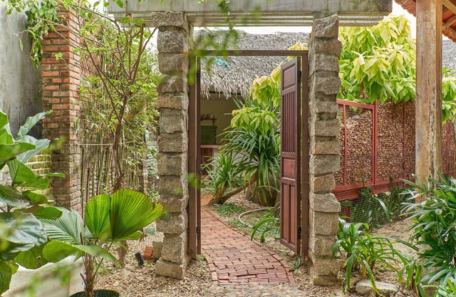 Pao Homes - Arch House,1’ to the sea