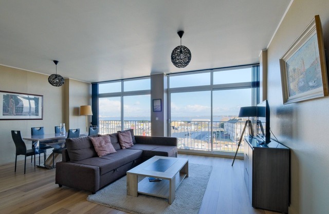 Paquebot - Appt vue port