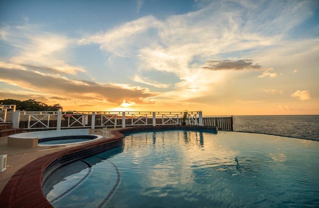 Paradise Beach Front Apartment