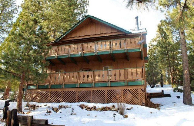 Paradise Cabin