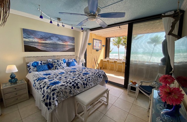PARADISE IN PALMAS! OCEAN FRONT! SLEEPS up to 6 GUESTS! GORGEOUS!