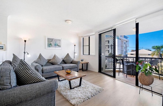 Paradise Ocean 2 Bedroom Apartment - CoastHM