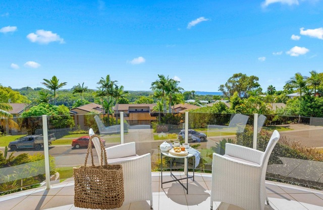 Paradise View - coastal townhouse Bonny Hills
