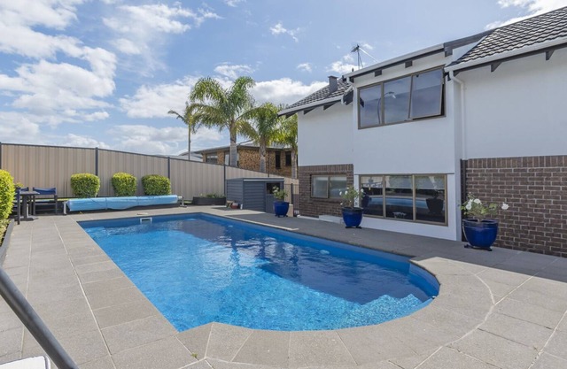 PARII - HALF MOON BAY HOLIDAY HOME, family friendly in Auckland City