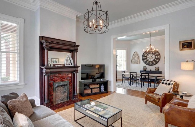Parlor On Park