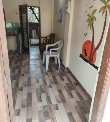 Parvati Niwas Homestay -Nearby Revdanda Beach & Fort - WiFi available